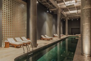 Outdoor pool - Wake BioHotel, a Member of Design Hotels (Medellín)