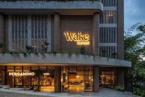 Front of property - evening/night - Wake BioHotel, a Member of Design Hotels (Medellín)