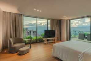 Penthouse Grand - flera sängar - icke-rökare | Allergitestade sängkläder och minibar med vissa gratis produkter