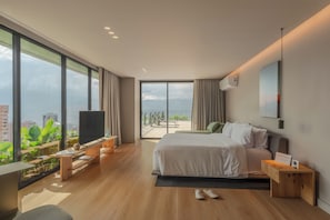 Superior Apartment, 3 Bedrooms, Kitchen, City View | 1 bedroom, free minibar items, in-room safe, free WiFi