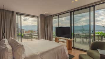 Elite Room, Multiple Beds, Non Smoking (Terrace Residence ) | Hypo-allergenic bedding, free minibar items, in-room safe, free WiFi