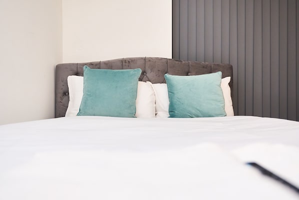 4 bedrooms, free WiFi, bed sheets