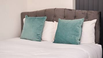 4 bedrooms, free WiFi, bed sheets