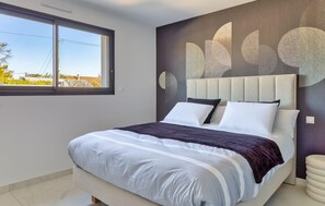 4 slaapkamers, reisbedje, gratis wifi