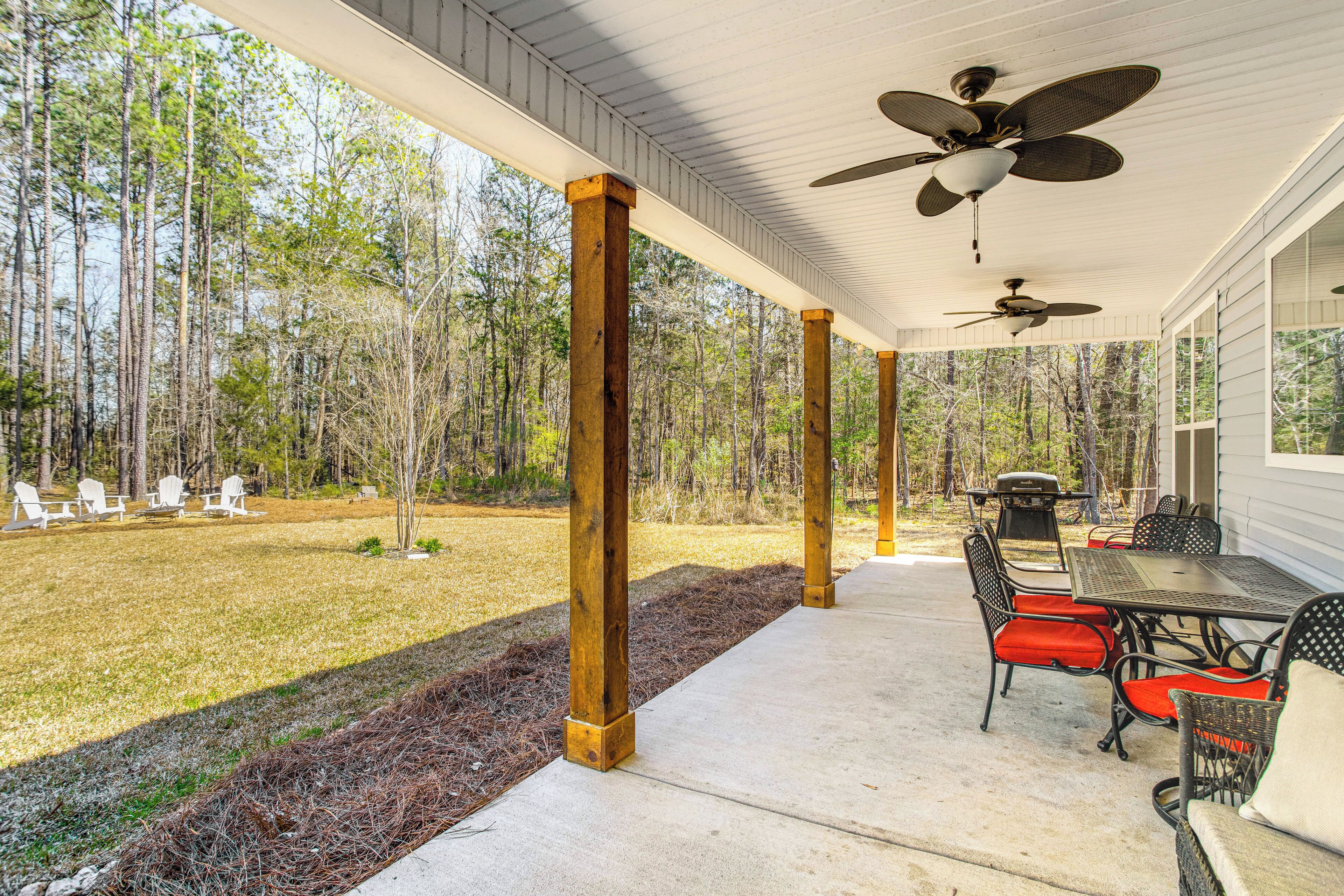 Chapin Vacation Rental | 2BR | 2BA | 1,200 Sq Ft | 1 Step to Enter