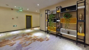 Interior - Beijing Dongdan Hotel (Beijing)