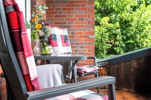 Kahden hengen comfort-huone (yksi tai kaksi sänkyä) | Terassi/patio