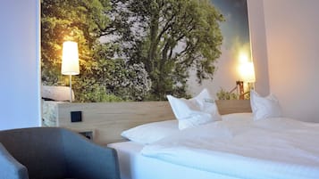 Comfort-Doppel- oder -Zweibettzimmer | 1 Schlafzimmer, Schreibtisch, laptopgeeigneter Arbeitsplatz