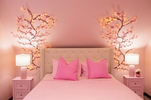 4 Schlafzimmer, Schreibtisch, Bügeleisen/Bügelbrett, kostenloses WLAN