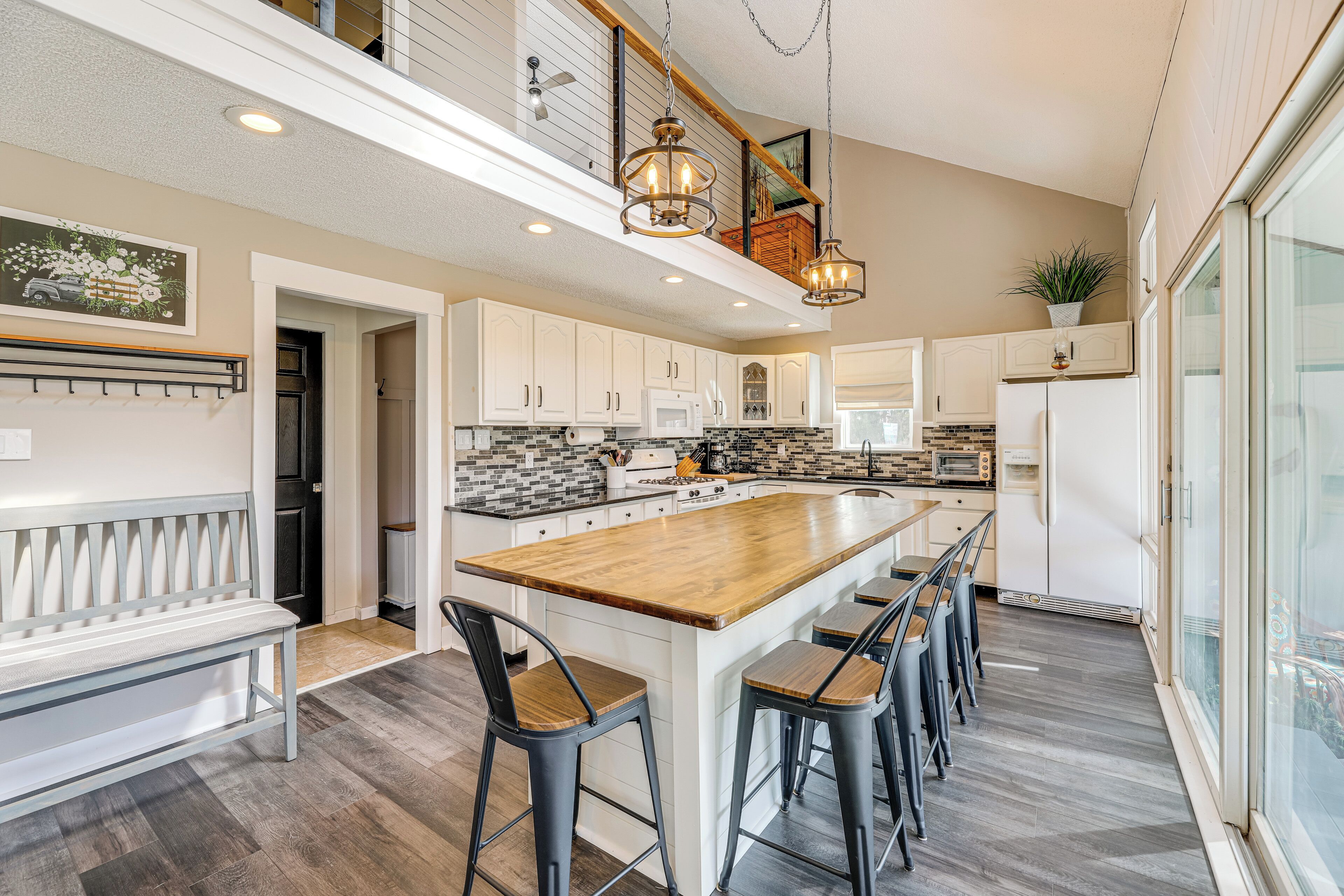 Fridge, microwave, coffee/tea maker, toaster