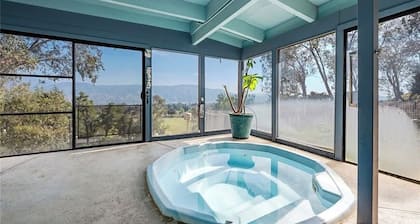 Duplex House on the hill with a 3-bedroom in beautiful Banning with indoor pool.