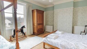 2 bedrooms, individually decorated, individually furnished, free WiFi