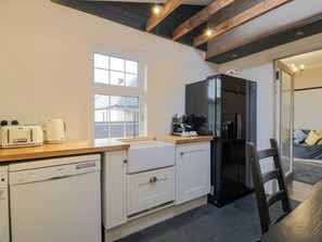 Cookware/dishes/utensils - Hildawn (Dumfries)