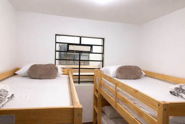 1 bedroom, desk, free WiFi, bed sheets
