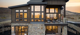 Amanti Lago by Luxury Mountain 