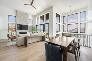 Luxury House, Lake View | Dining room - Amanti Lago by Luxury Mountain (Heber City)