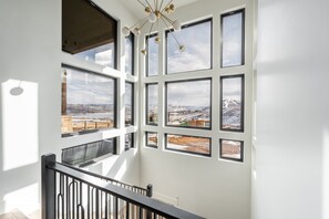 Casa superluxo, vista para o lago | Parte interna