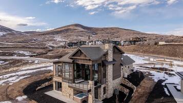 Luxury House, Lake View | Interior