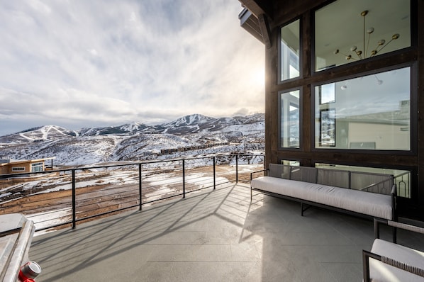 Maison luxueuse, vue sur le lac | Intérieur