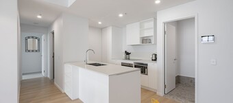 Marvellous at Melrose - 2bd 2bth Apt - Woden CBD