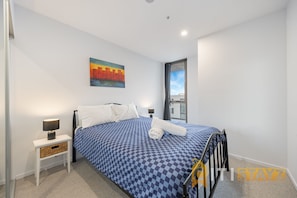 2 bedrooms, iron/ironing board, free WiFi