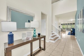 المنشأة من الداخل