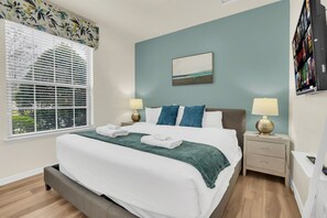 8 bedrooms, desk, iron/ironing board, travel cot - Private pool~Lazy River~Near Disney~Resort~Pool Table (Kissimmee)