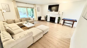 Smart-tv en een open haard