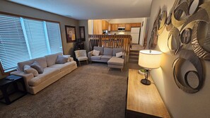 Smart TV, fireplace - Hawthorne Hideaway is a Charming 3-bedrm bed & breakfast in West DSM with WiFi (West Des Moines)