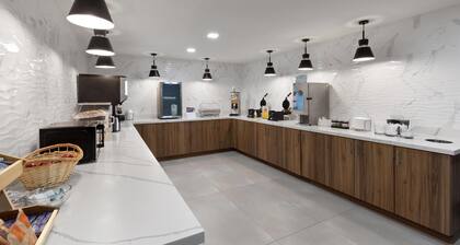 Hawthorn Extended Stay By Wyndham Springdale