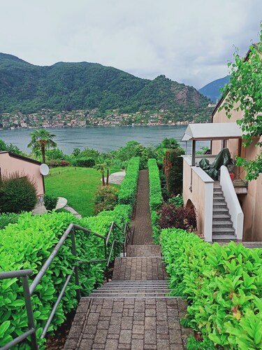 SUP APT rental with private beach at Lugano lake
