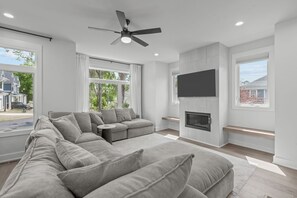 TV connectée, cheminée