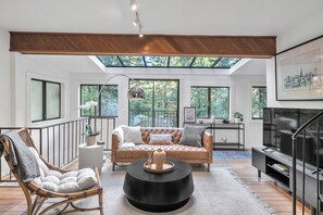 Smart TV, offices