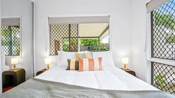5 bedrooms, iron/ironing board, travel crib, free WiFi