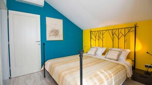 6 habitaciones, escritorio, tabla de planchar con plancha y wifi gratis 