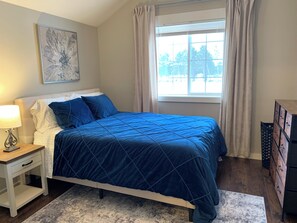 2 bedrooms, WiFi, bed sheets