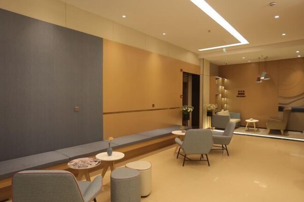 Interior - Homeinn · neo (Xi'an Zhonglou Subway Station) (Xi'an)