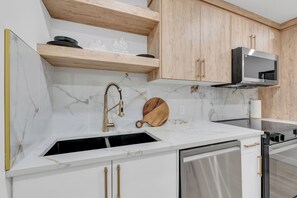 Fridge, microwave, oven, stovetop - Luxe Modern Brand New & Spacious 2BR Ensuite @ 203 Setonstone Landng SE Calgary (Calgary)