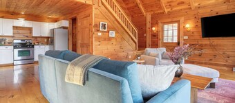 Secluded w/ Deck Views, Hot Tub, & Ping Pong Hudson in the Berks by Avantstay