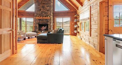 Secluded w/ Deck Views, Hot Tub, & Ping Pong Hudson in the Berks by Avantstay