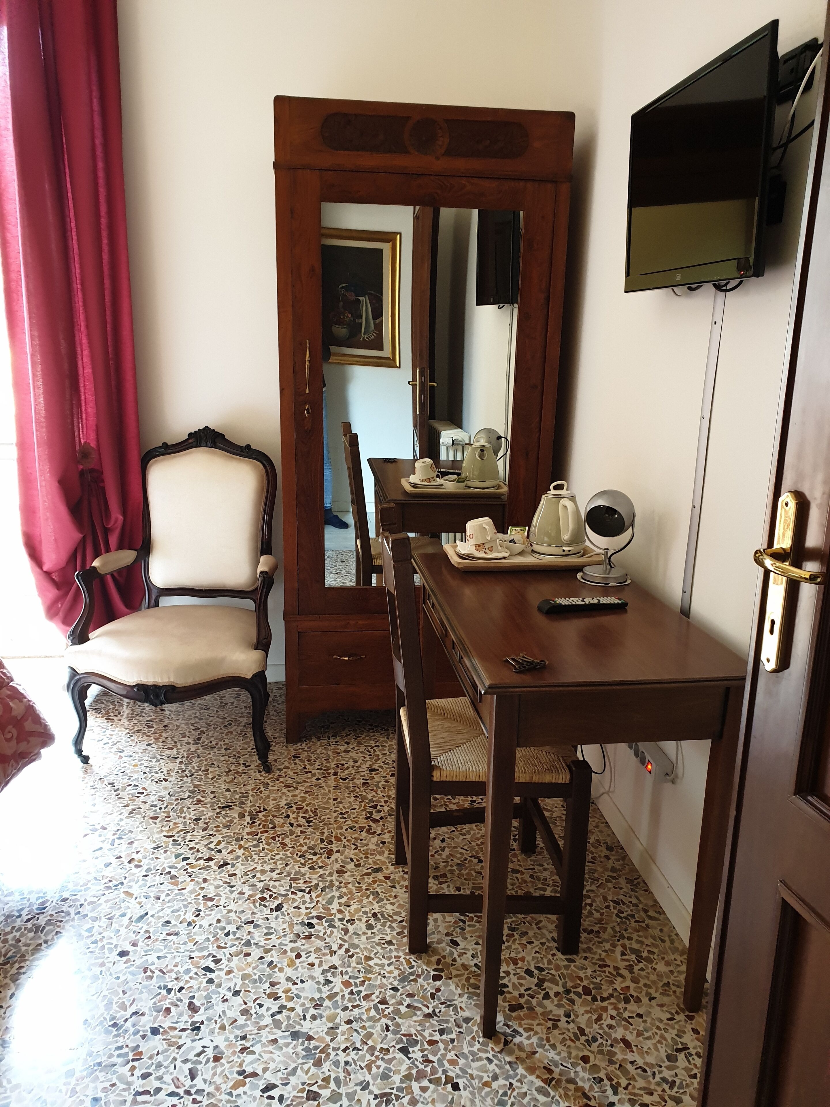 Double Room | Free WiFi