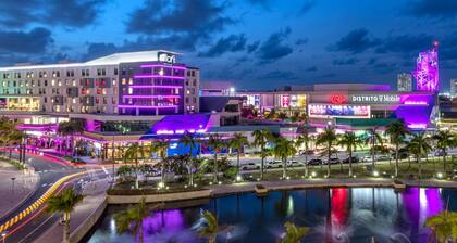 Vive la Magia de San Juan. Magic 3-bed apart with WiFi, AC in awesome San Juan