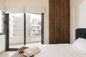 2 室のベッドルーム、アイロン / アイロン台、旅行用ベビーベッド、WiFi (無料)
