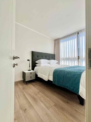 3 bedrooms, iron/ironing board, travel cot, free WiFi