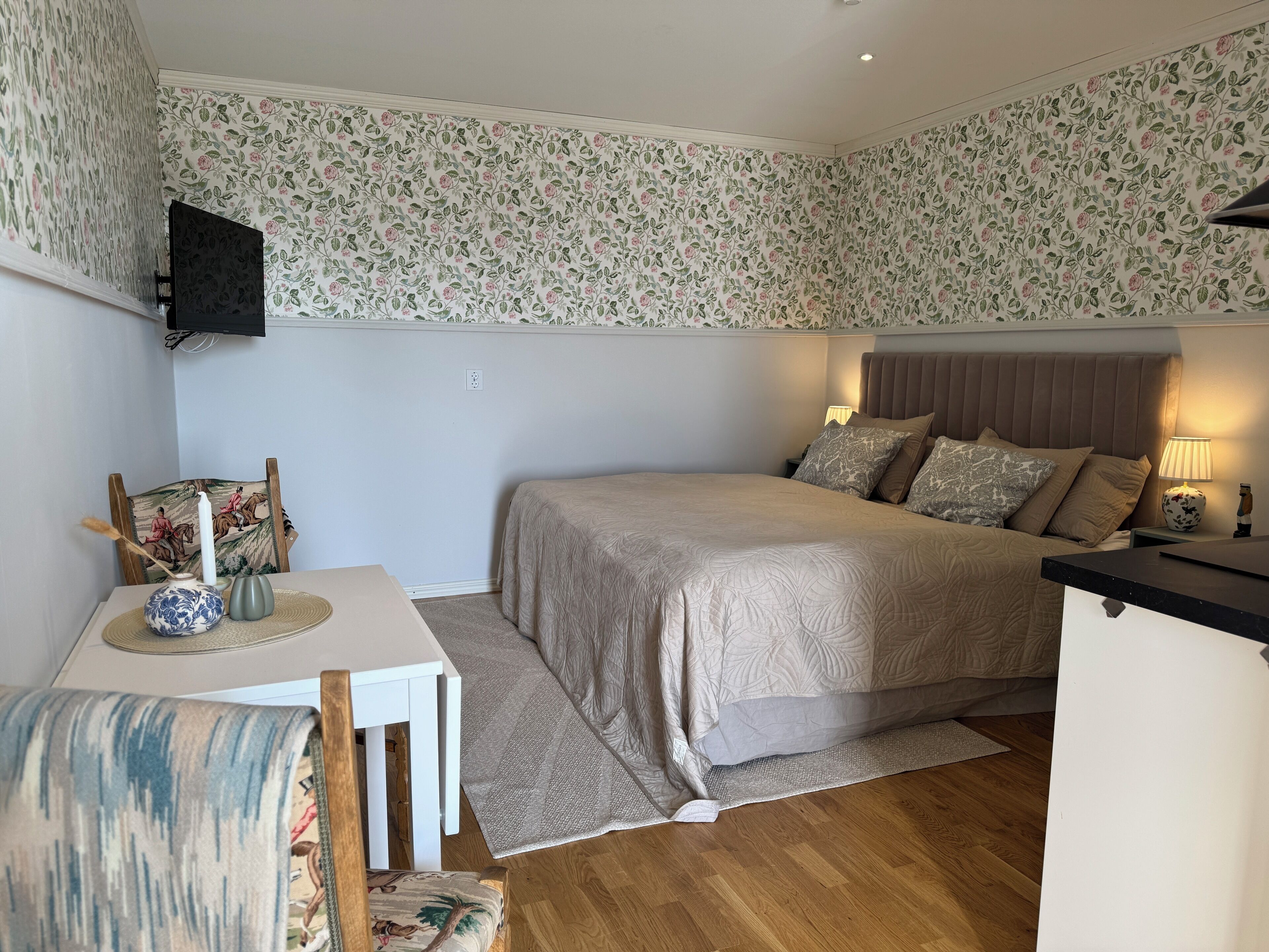 Chambre Double Standard | Décoration personnalisée, rideaux occultants, Wi-Fi gratuit