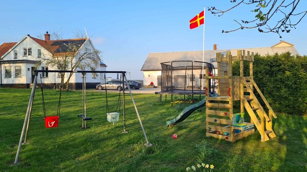 Children's play area - outdoor - Kvarnviks Gård (Trelleborg)