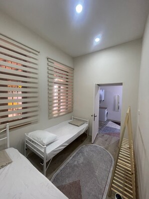 3 bedrooms, in-room safe, iron/ironing board, free WiFi