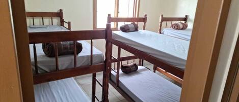 Economy Shared Dormitory, Mixed Dorm, Air conditioning, Mountain View