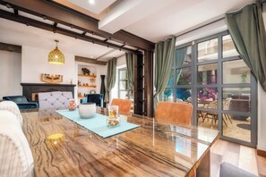 Living area - Oakmoon House (Faro)