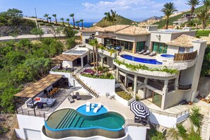 Exterior - Luxury 6BR Villa with Ocean Views in Pedregal (Cabo San Lucas)